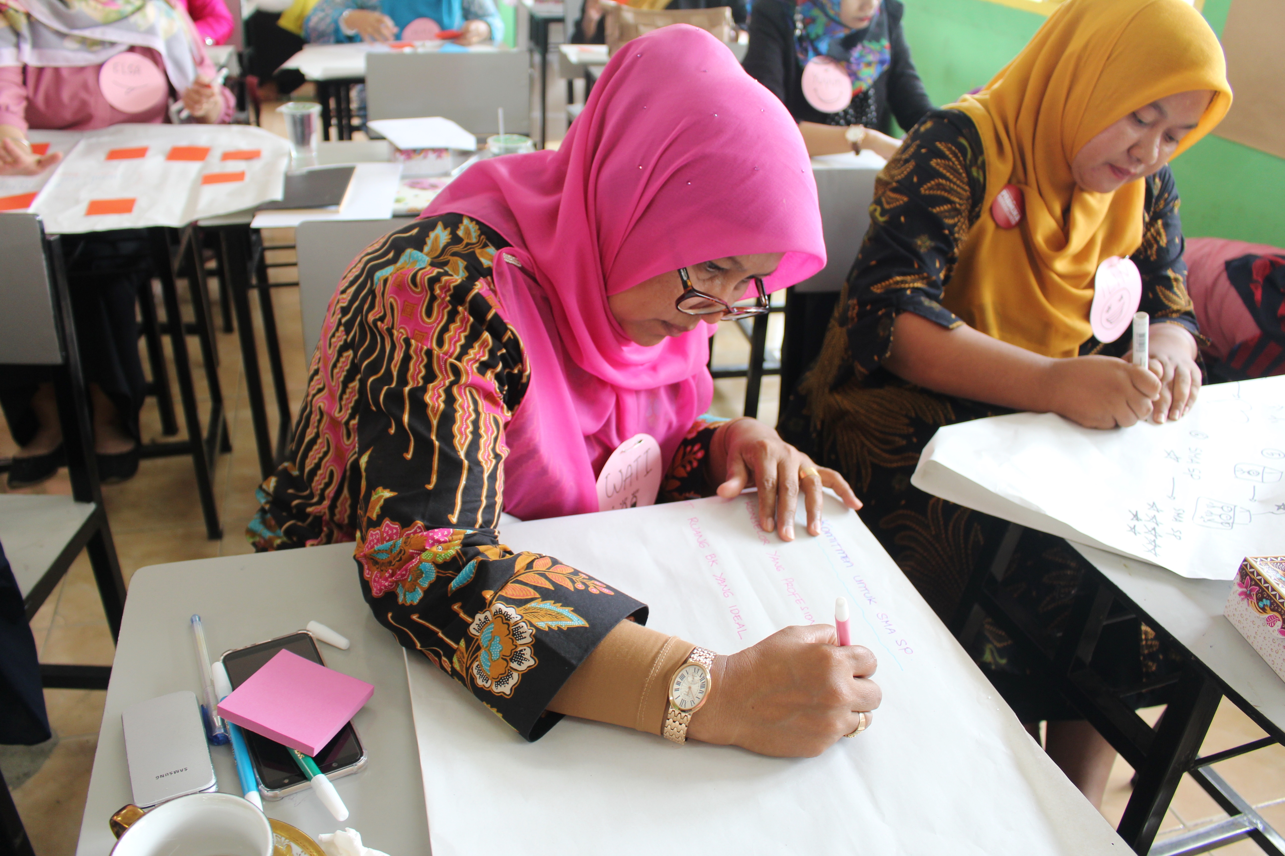 Motivasi Guru Kreatif SMA Semen Padang 3